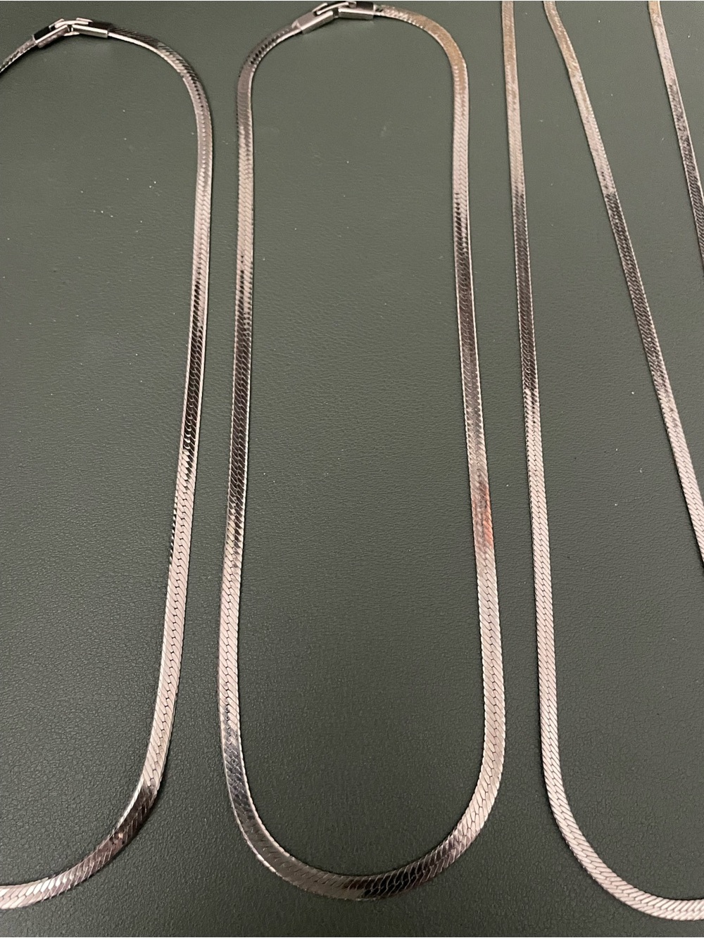 Lot of Silver-Plated Herringbone Chain Necklaces for Women - Picture 3 of 11